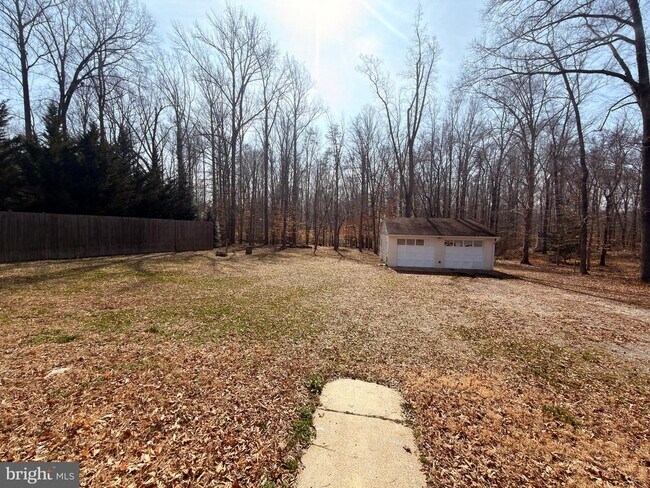 Foto del edificio - 10325 Gordon Rd