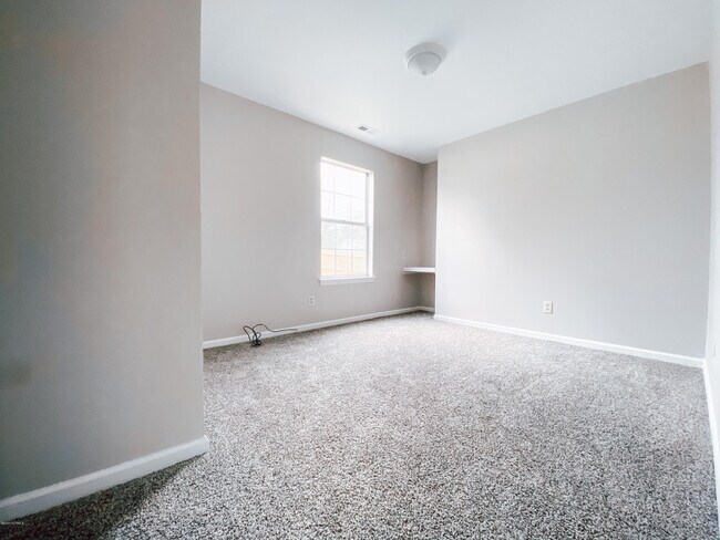 Foto del edificio - 3102 Gaitway Ct