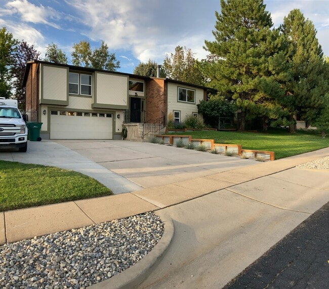 Building Photo - 1511 E 975 N