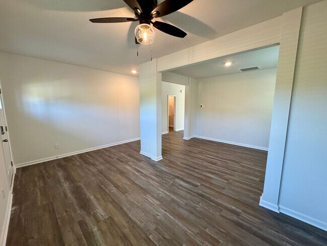 Foto del edificio - Brand New 4BR/2.5BA Single Family Home