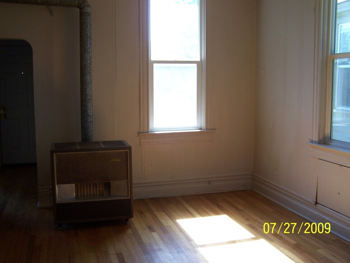 Foto del edificio - 316 Adams Ln