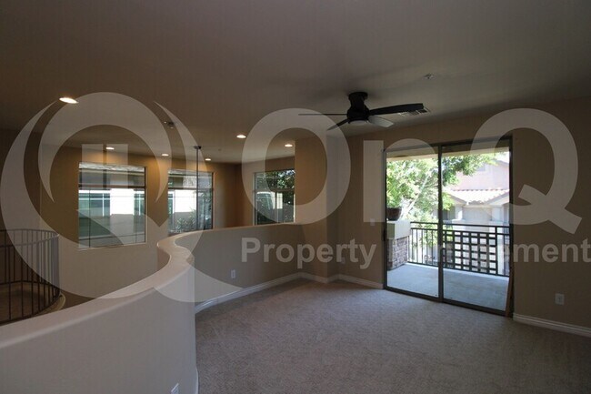 Foto del edificio - 14450 N Thompson Peak Pkwy