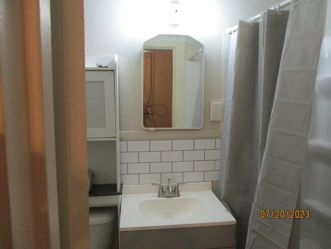 Foto del edificio - 1338 Main St