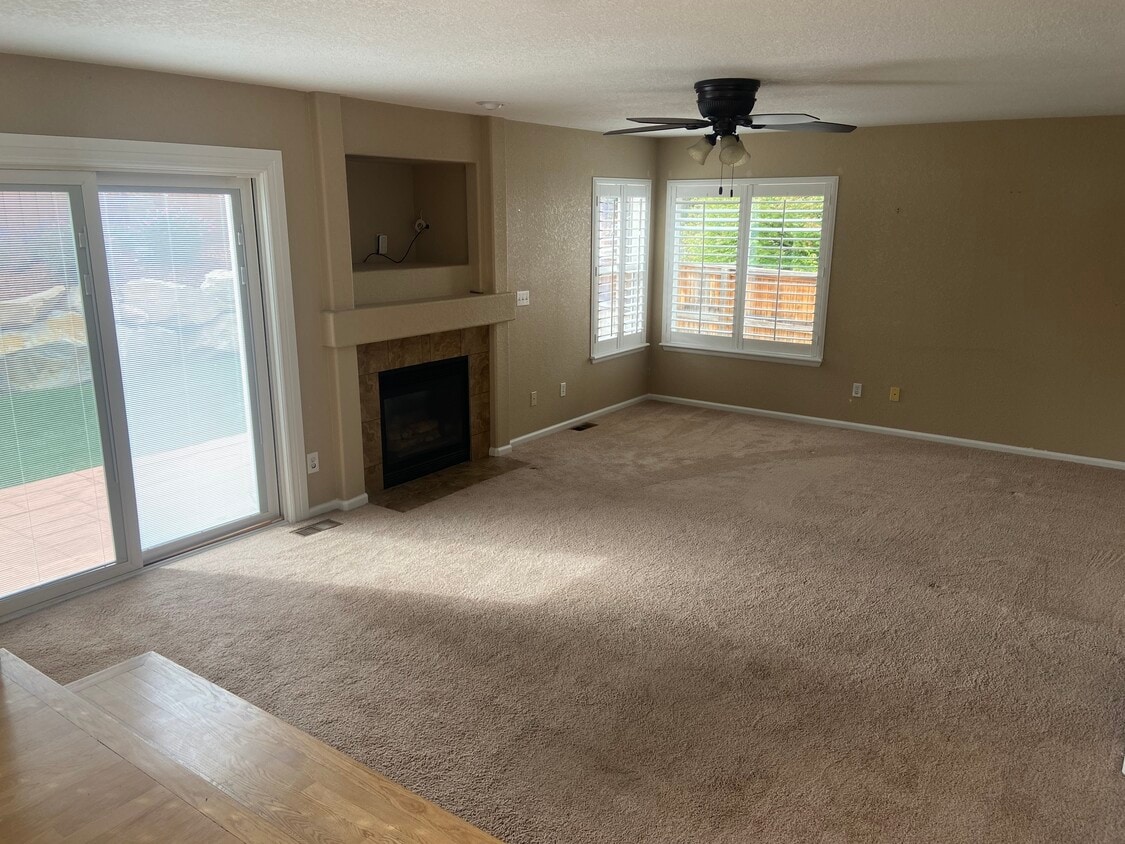 Photo - 5130 Morning Glory Pl (Highlands Ranch, CO)
