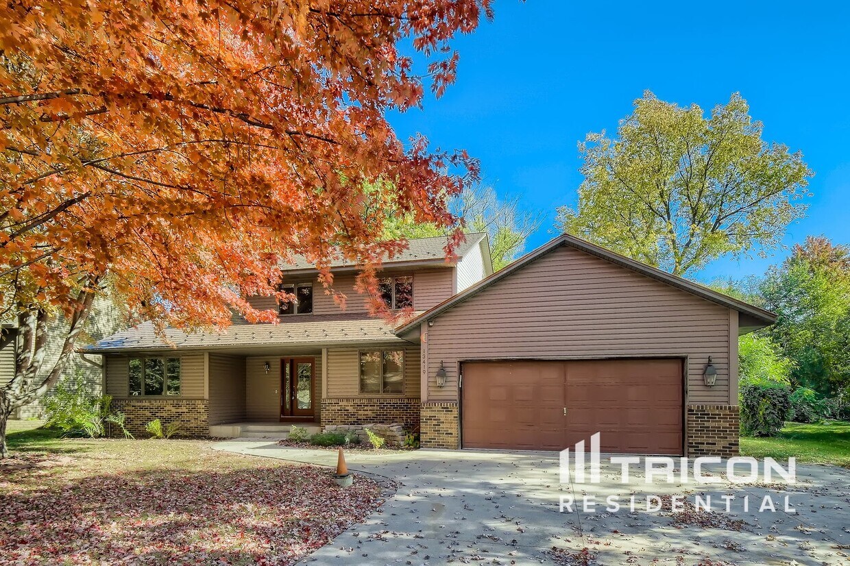 Foto principal - 13419 Marigold St NW