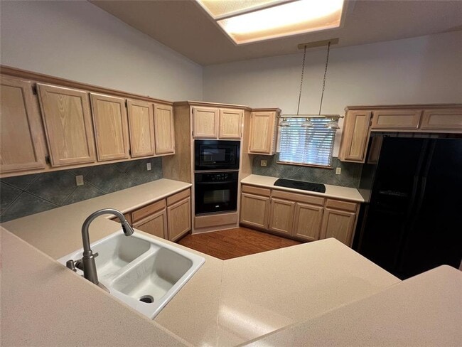 Building Photo - 11015 Andenwood Dr