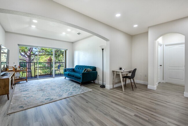 Building Photo - 2103 Belmont Pl