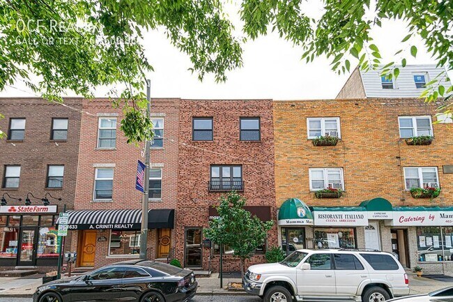 Foto del edificio - East Passyunk Bi-Level Two Bedroom / Two F...