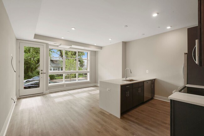 Foto del edificio - 1102 S Highland St