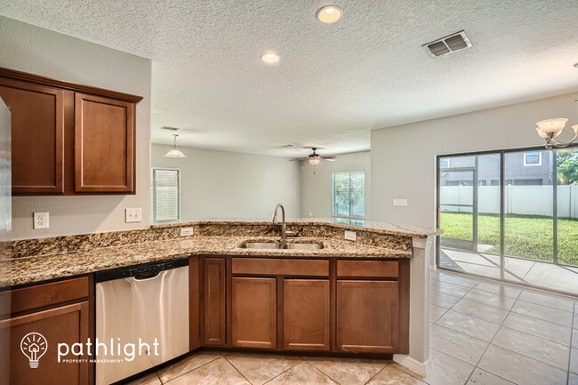 Building Photo - 10009 Newminster Loop, Ruskin, FL, 33573