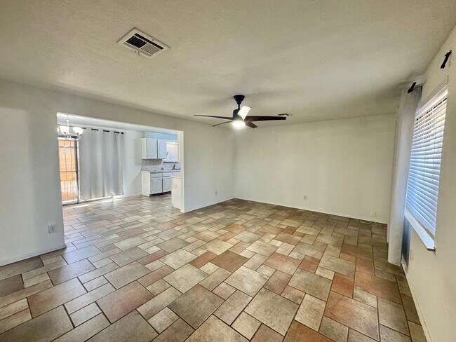 Foto del edificio - 4200 SE 54th St