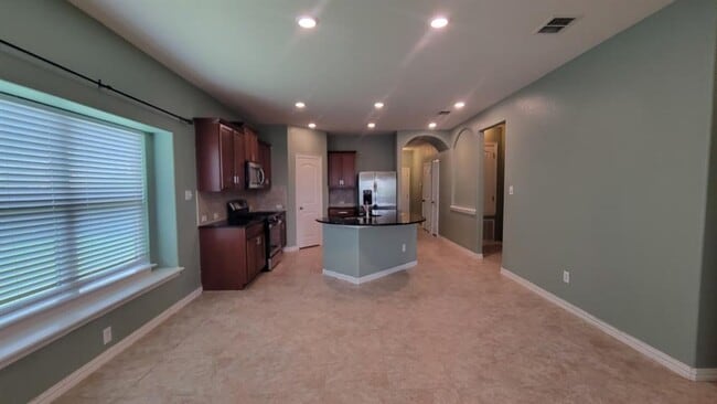 Building Photo - 386 Shale Cir