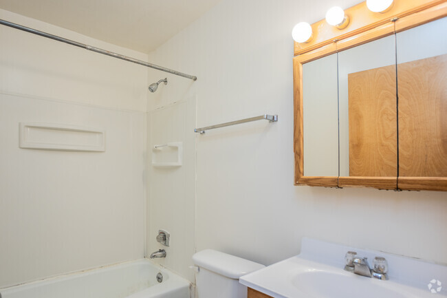 2BR, 1BA-614SF - Westview Terrace Apartments