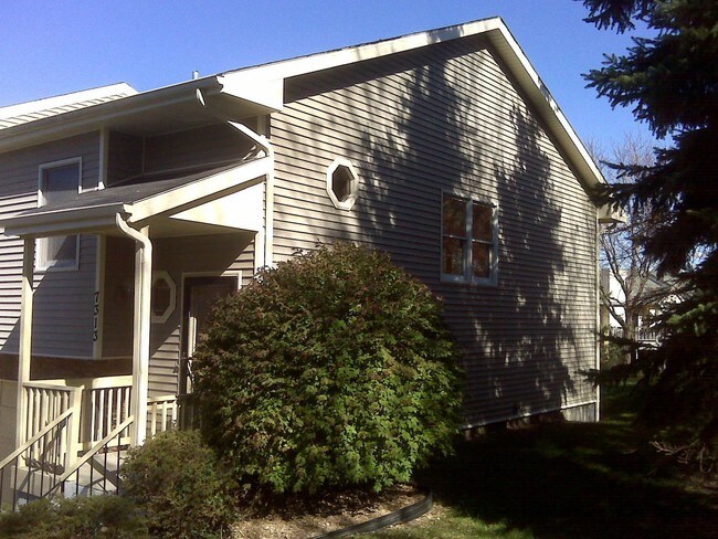 Building Photo - 3 br, 3 bath House - 7313 Bren Lane
