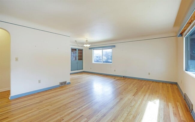 Foto del edificio - 200 North Ave W