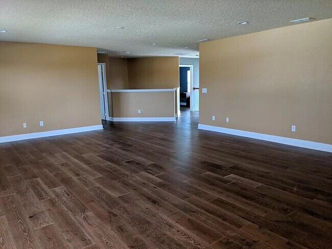 Foto del edificio - 2465 Sterling Creek Pkwy
