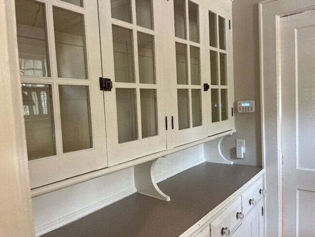 Foto del edificio - 3 bedroom, 2 bathroom