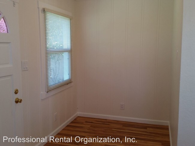 Building Photo - 4105-4111 Silverado Trail