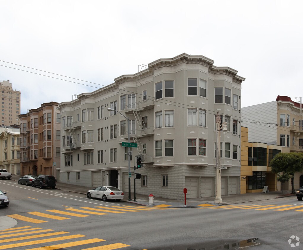 Foto principal - 1175 Francisco St