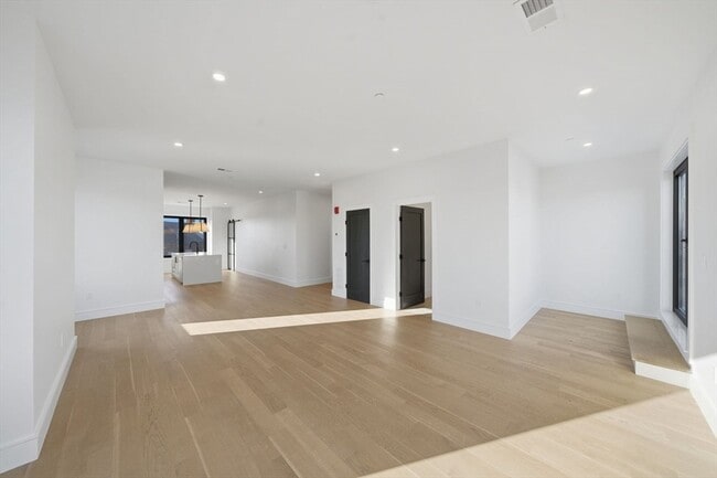 Foto del edificio - 238 Webster St