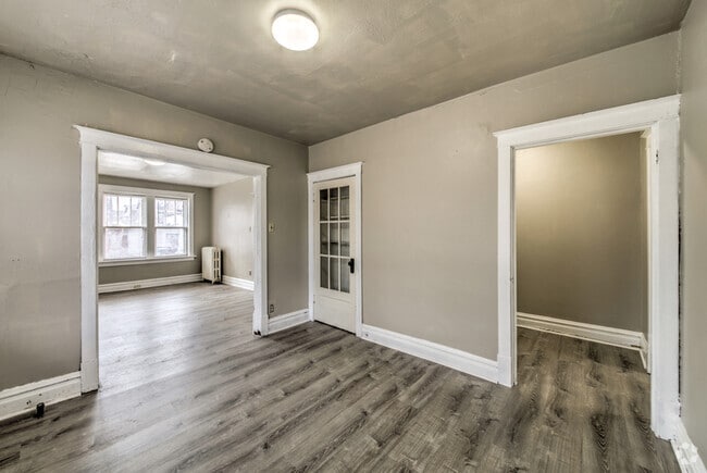 Building Photo - 4062 S Grand Blvd