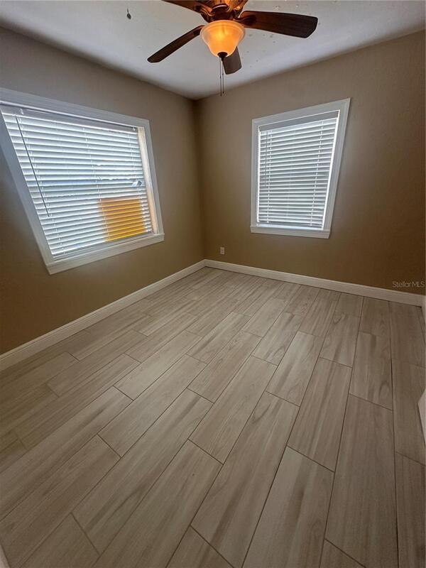 Foto del edificio - 3802 W San Juan St
