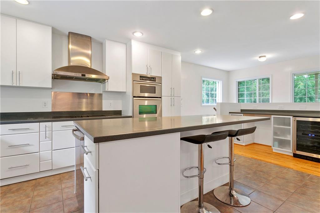 Building Photo - 159 Interlochen Dr NE