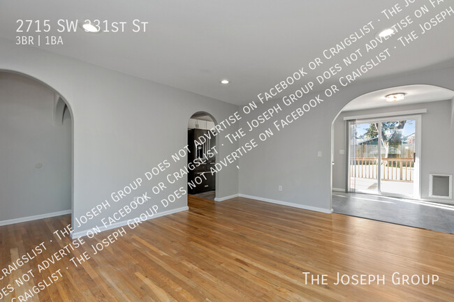 Building Photo - 2715 SW 331st St