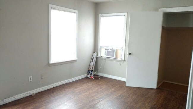 Building Photo - 1168 Windemere Ave