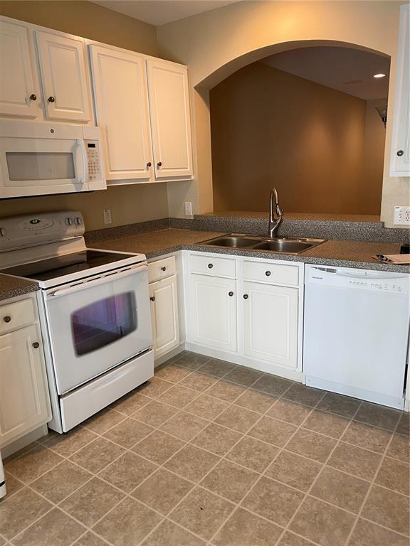 Foto del edificio - 5809 Fishhawk Ridge Dr