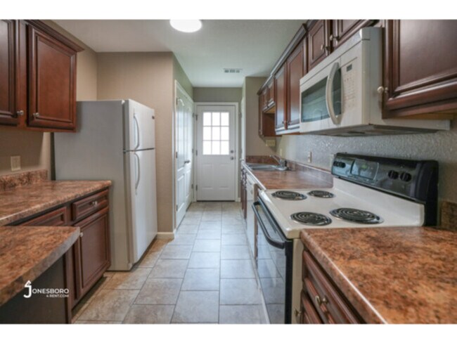 Foto del edificio - The Woodlands: 2BR 1 BA
