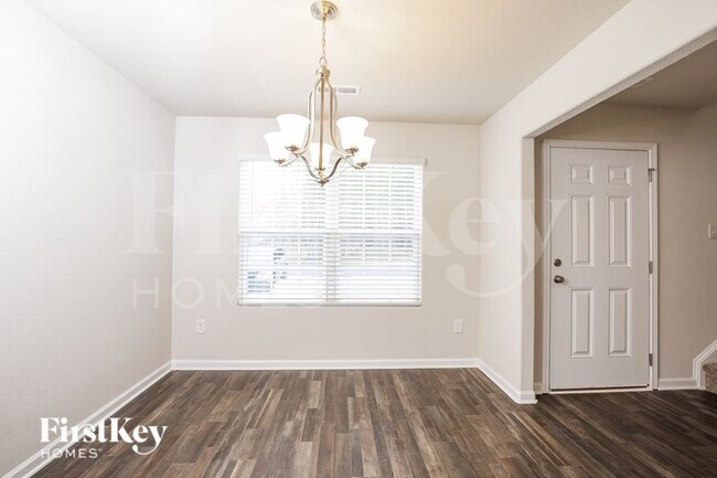 Foto del edificio - 115 Teal Dr