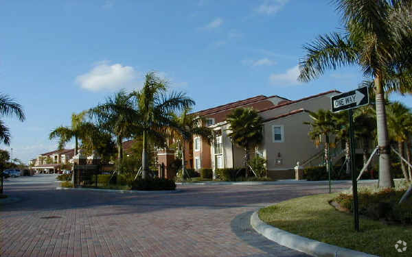 Building Photo - St. Andrews At Boynton Beach