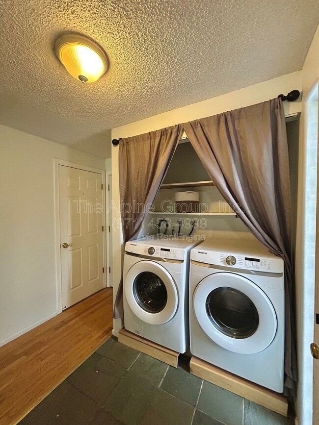 Foto del edificio - 4905 SW 152nd Ave