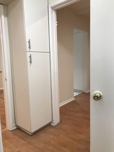 Hallway - 18627 Lanark St