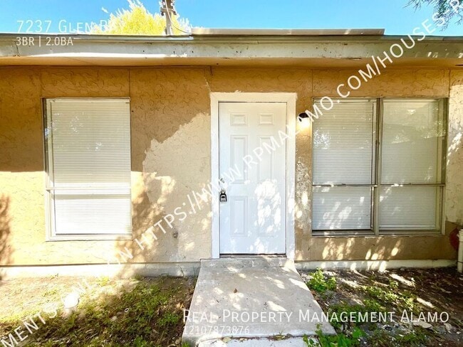 Foto del edificio - 7237 Glen Bay Dr