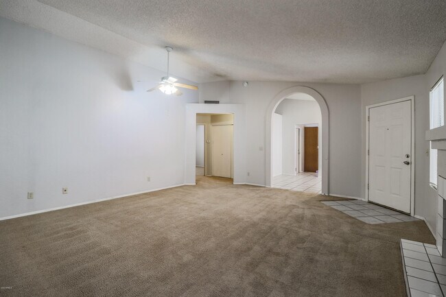 Building Photo - 8858 W Villa Rita Dr