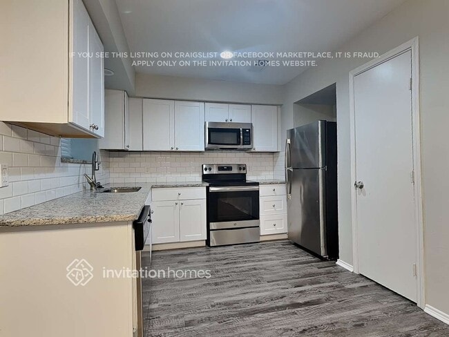 Building Photo - 717 Lynne Ln