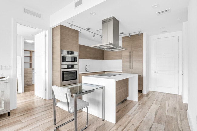 Foto del edificio - 155 E Boca Raton Rd