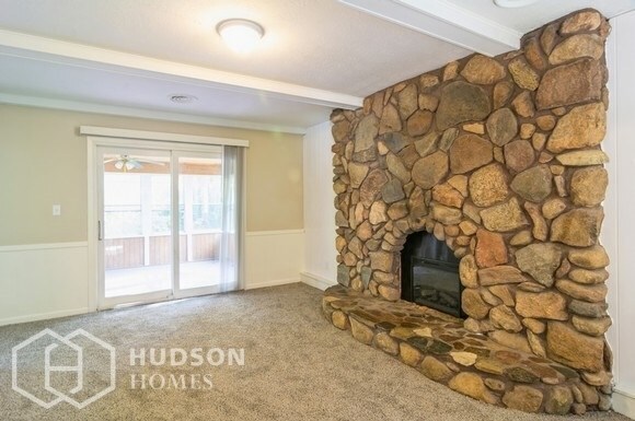 Building Photo - 454 Rock Creek Run