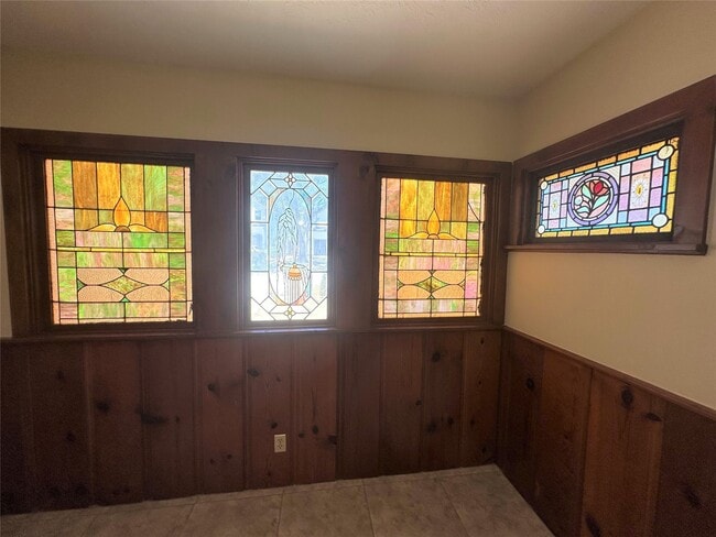 Building Photo - 903 Lamonte Ln