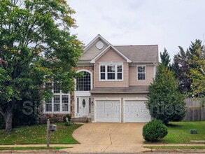 Building Photo - 59 Newbury Dr