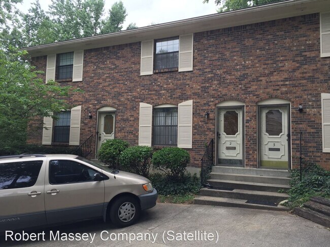 Building Photo - 2853 Grinstead Dr