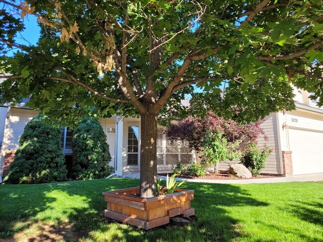 Foto del edificio - Beautiful Home with Bonus Room!