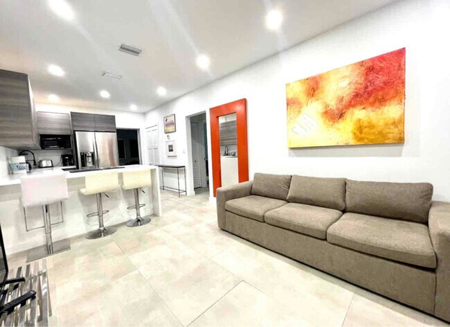Foto del edificio - 127 NW 52nd St