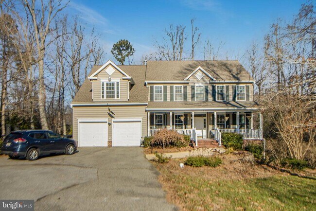 Foto del edificio - 7420 Mayflower Ct