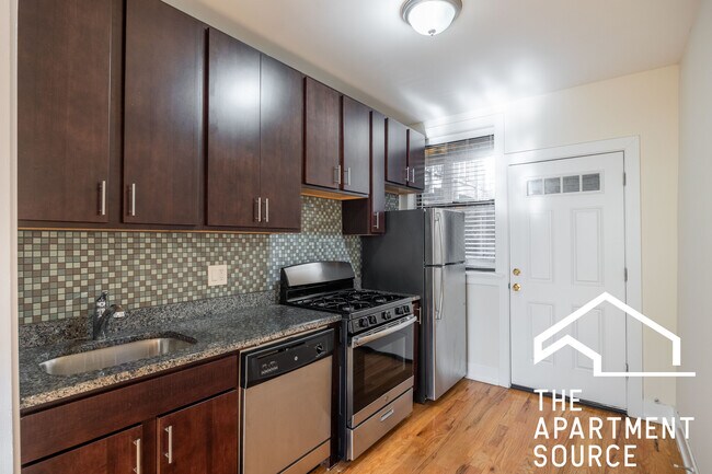 Foto del edificio - 3904 N Janssen Ave