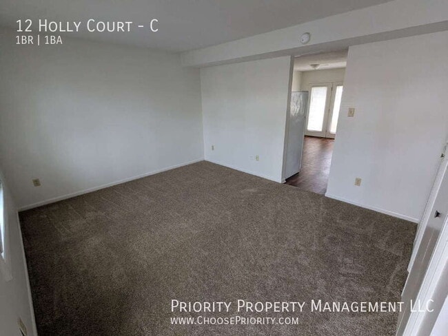 Photo - 12 Holly Ct Townhome