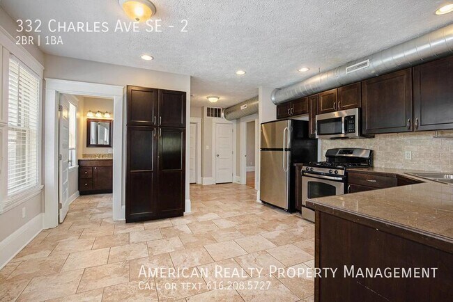 Foto del edificio - 332 Charles Ave SE