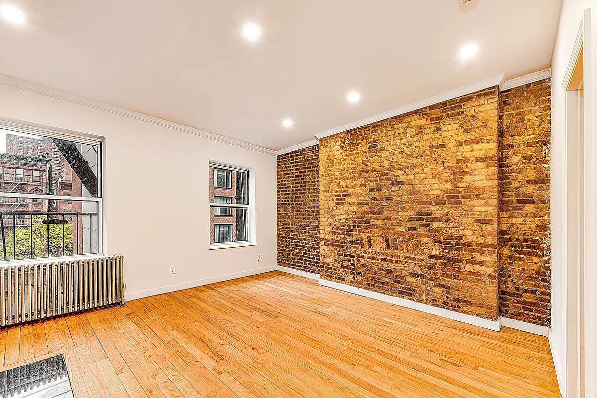 Primary Photo - 161 Ludlow Street